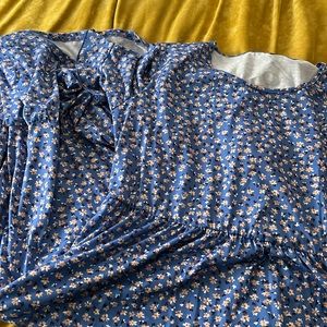 NWOT - cornflower blue floral dress